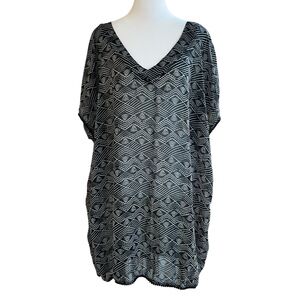 Mazu Swim Cover Up Womens L Black White Geometric Open Back Resort Wear